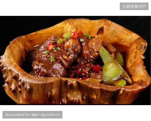 彭啸门前抢点：从“点”到“品”——如何让餐饮品牌在竞争中脱颖而出？